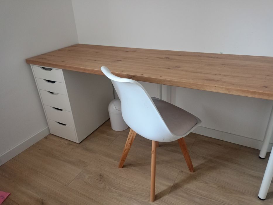 Biurko z szufladami IKEA
