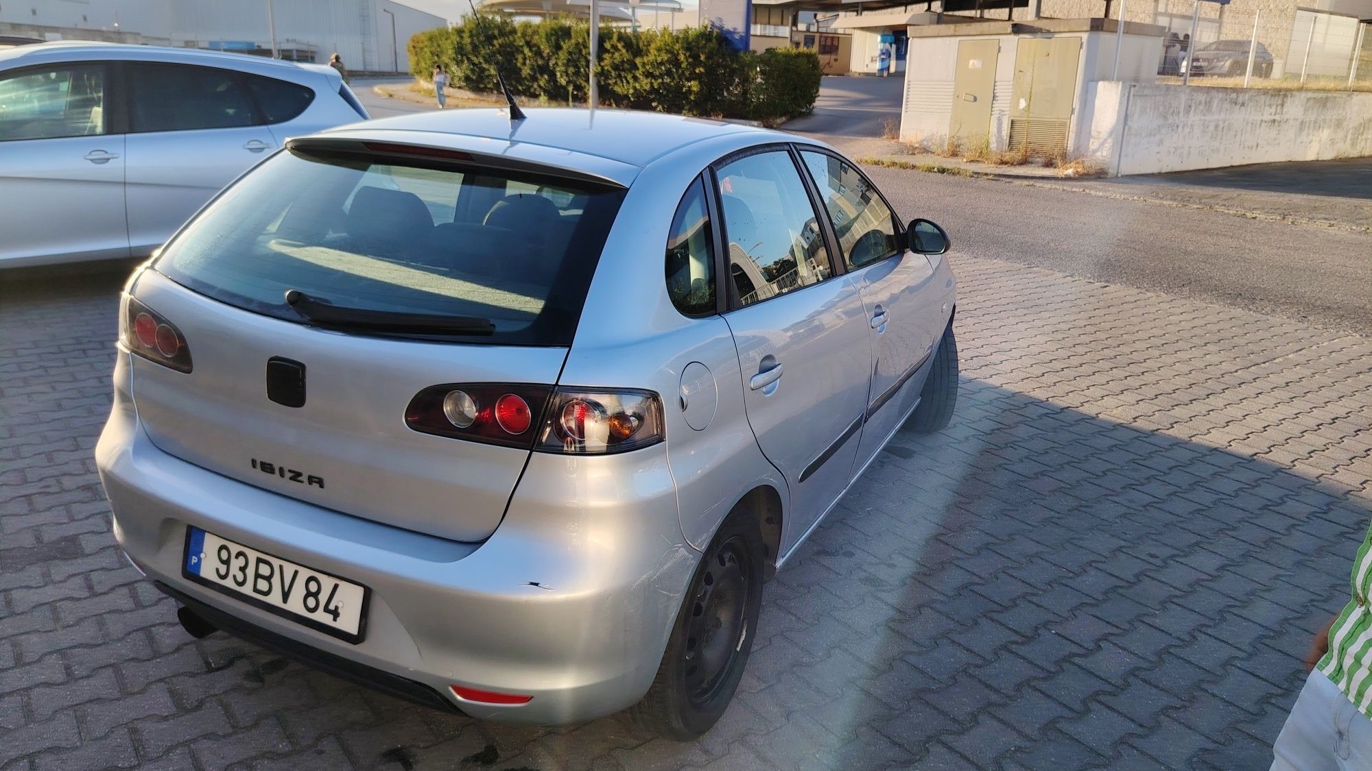 SEAT IBIZA 6L 1.2 gasolina 2006