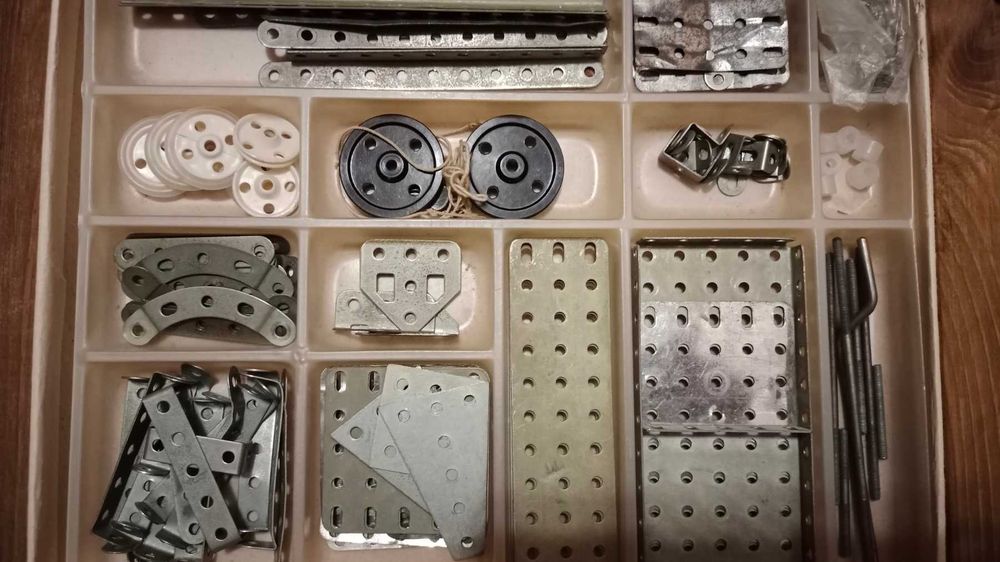 Продам конструктор СССР