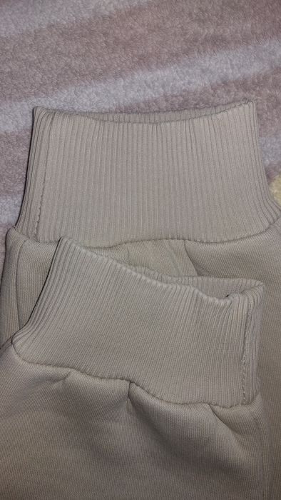 Спортивні штаны жіночі