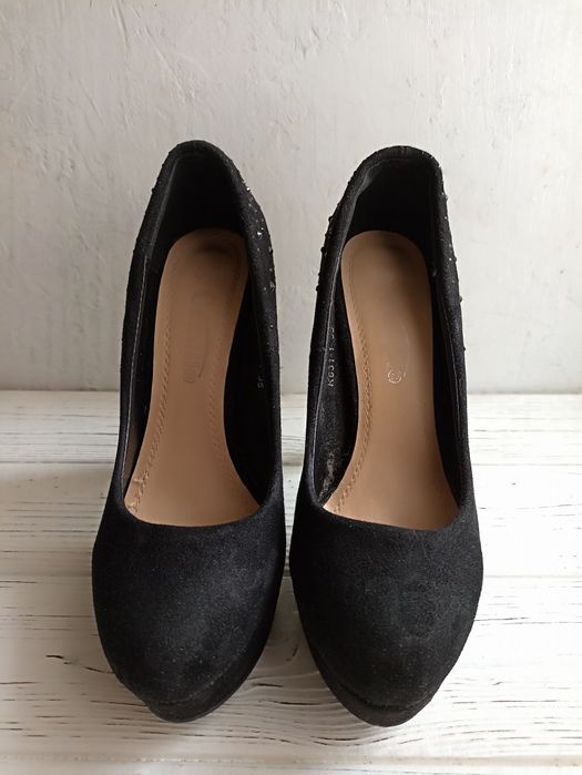 Женские туфли на каблуке