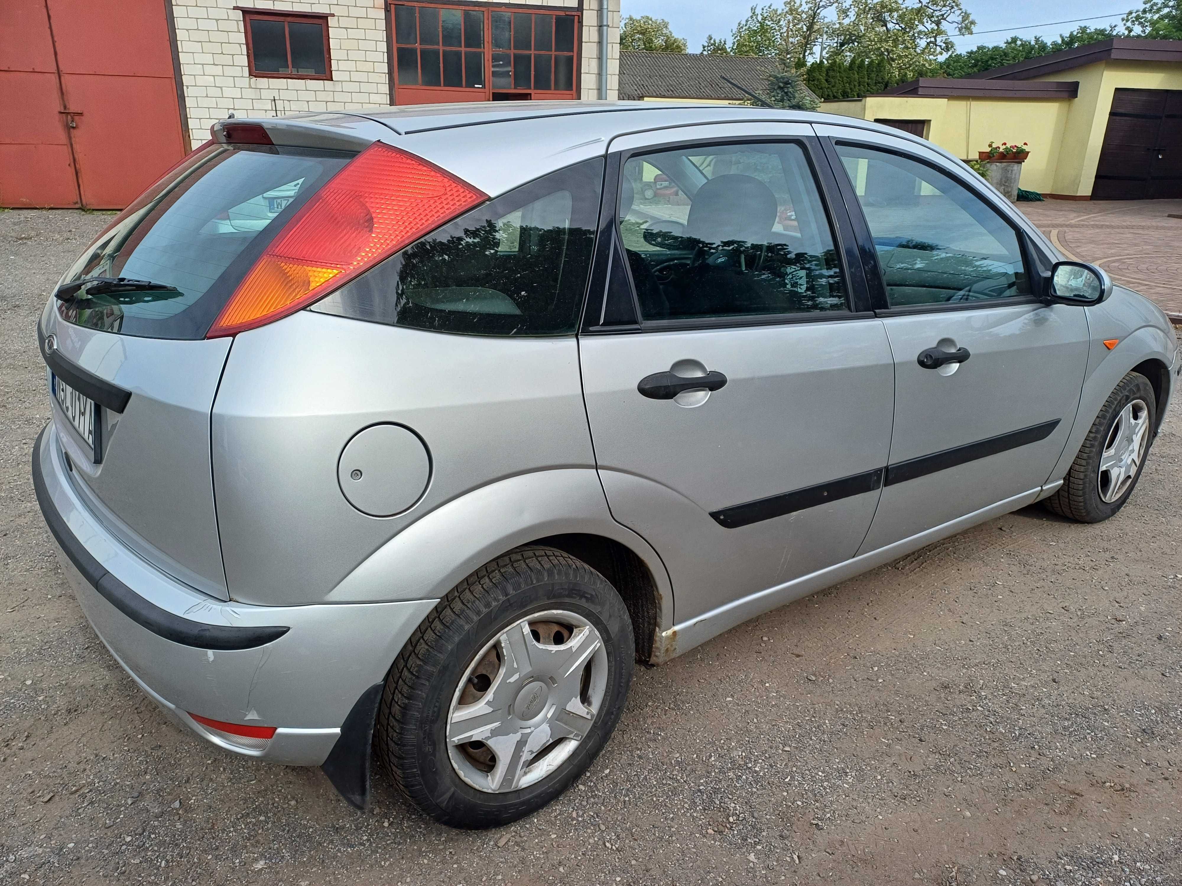Ford Focus 2001 1,6 benzyna