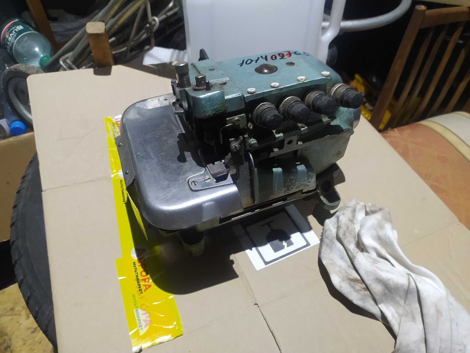 Продам оверлок .