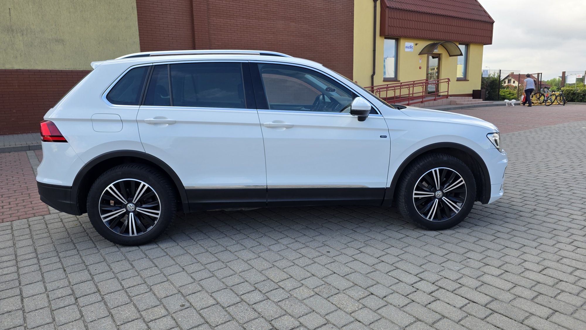 Vw tiguan rok 2019 silnik 2.0 diesel automat ładny zamiana