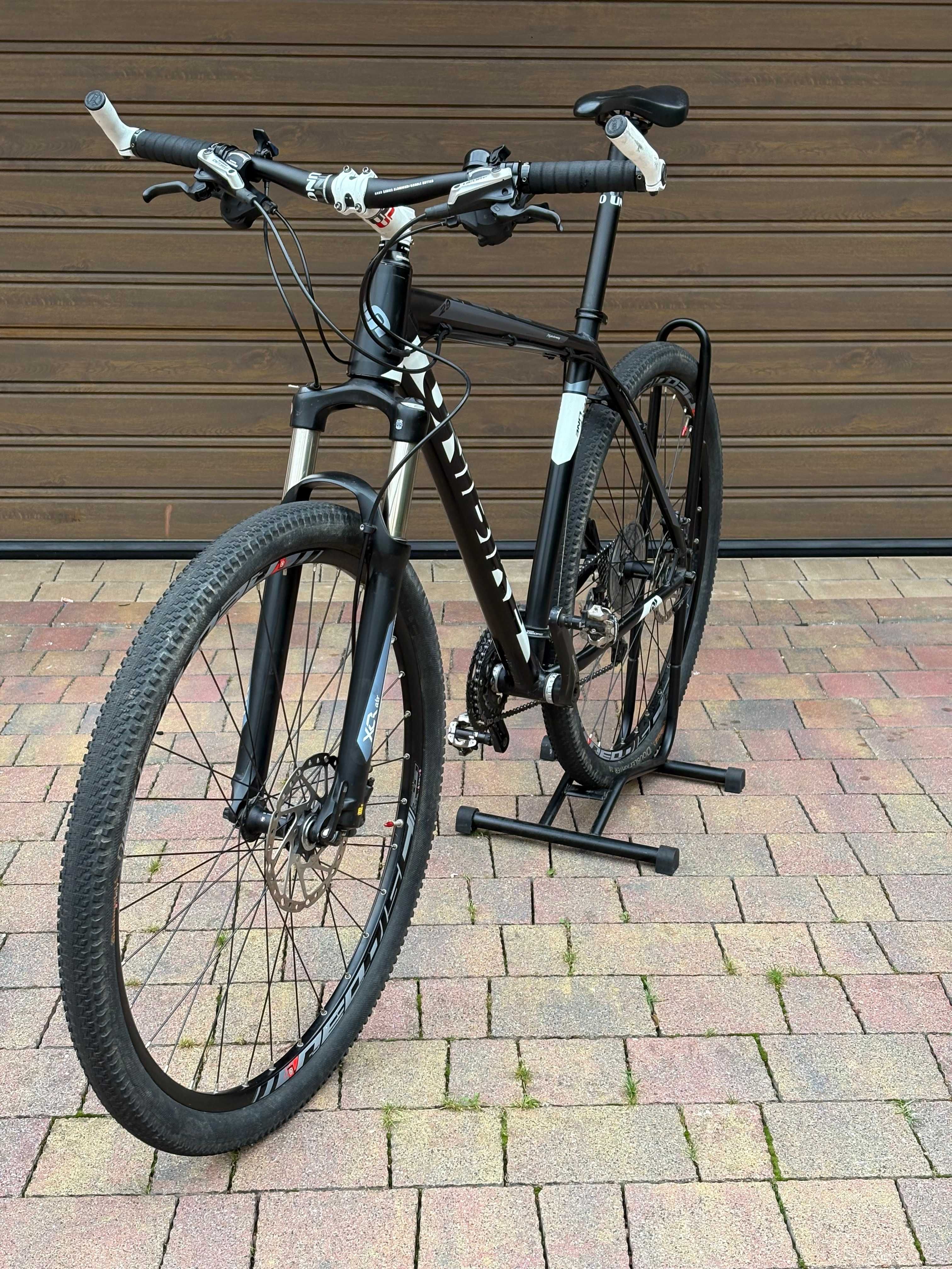 Zadbany Unibike Flite 29-er 21 cali Deore SLX + dodatki opony SPD