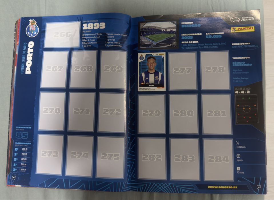 caderneta FUTEBOL 2022-24 LIGA BETCLIC da Panini