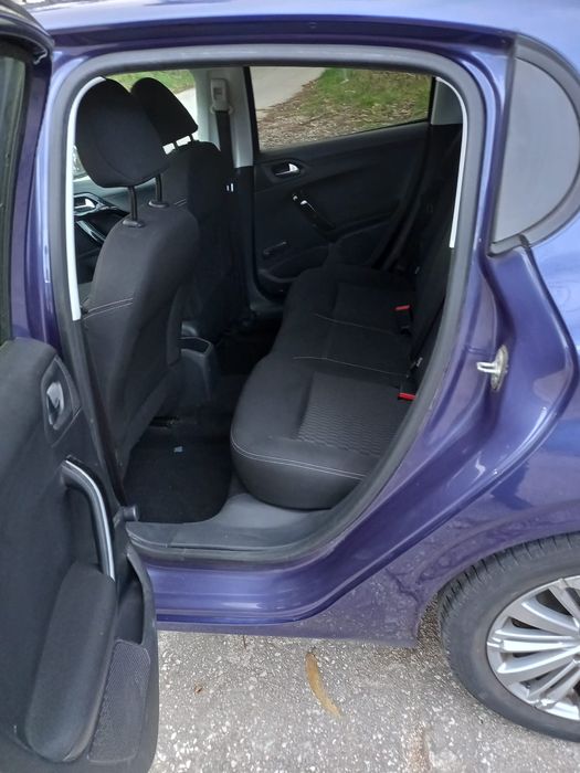 Peugeot 208 1.6 BLUEHDI 75cv