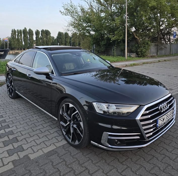 Audi A8 Silnik67 tys/Bezwypadkowe/Matrix/Radar/Panorama/B&O/Kamery360/22Cale