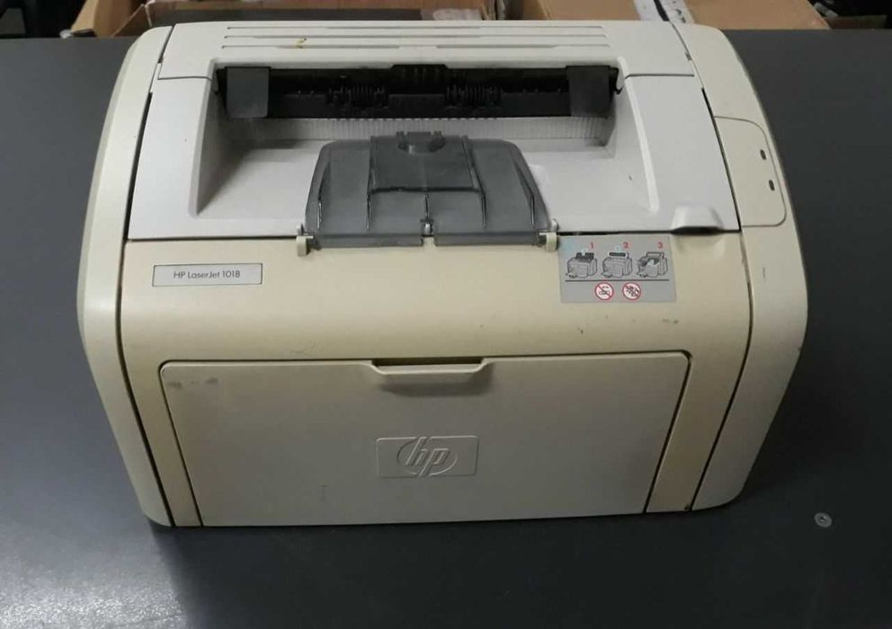 Принтер HP laser jet