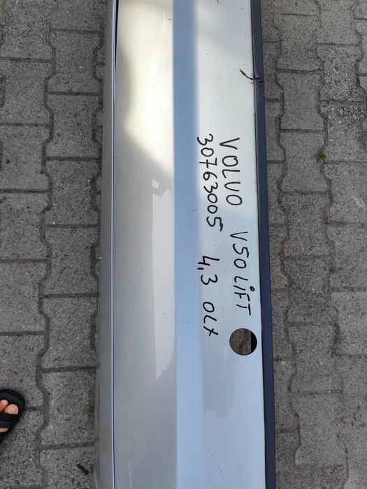 Zderzak Volvo V50 lift