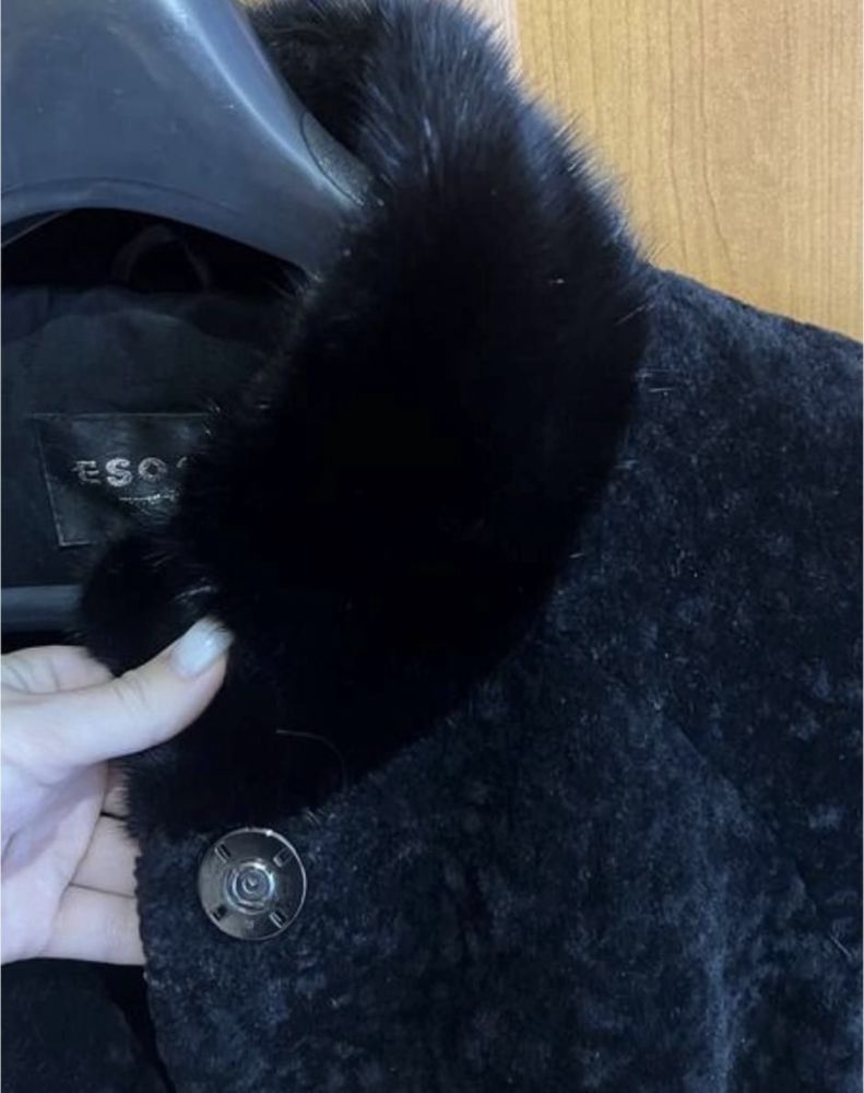 Натуральна стильна шуба