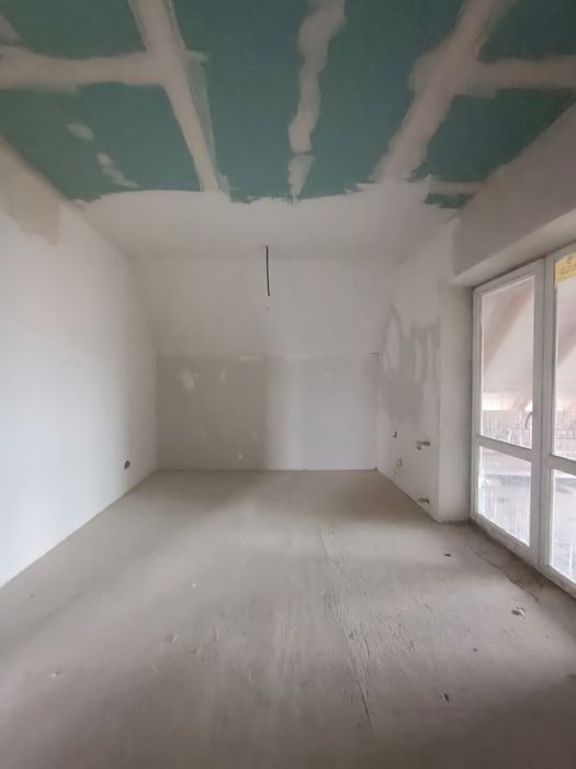 Продається добротний будинок майже готовий до проживання