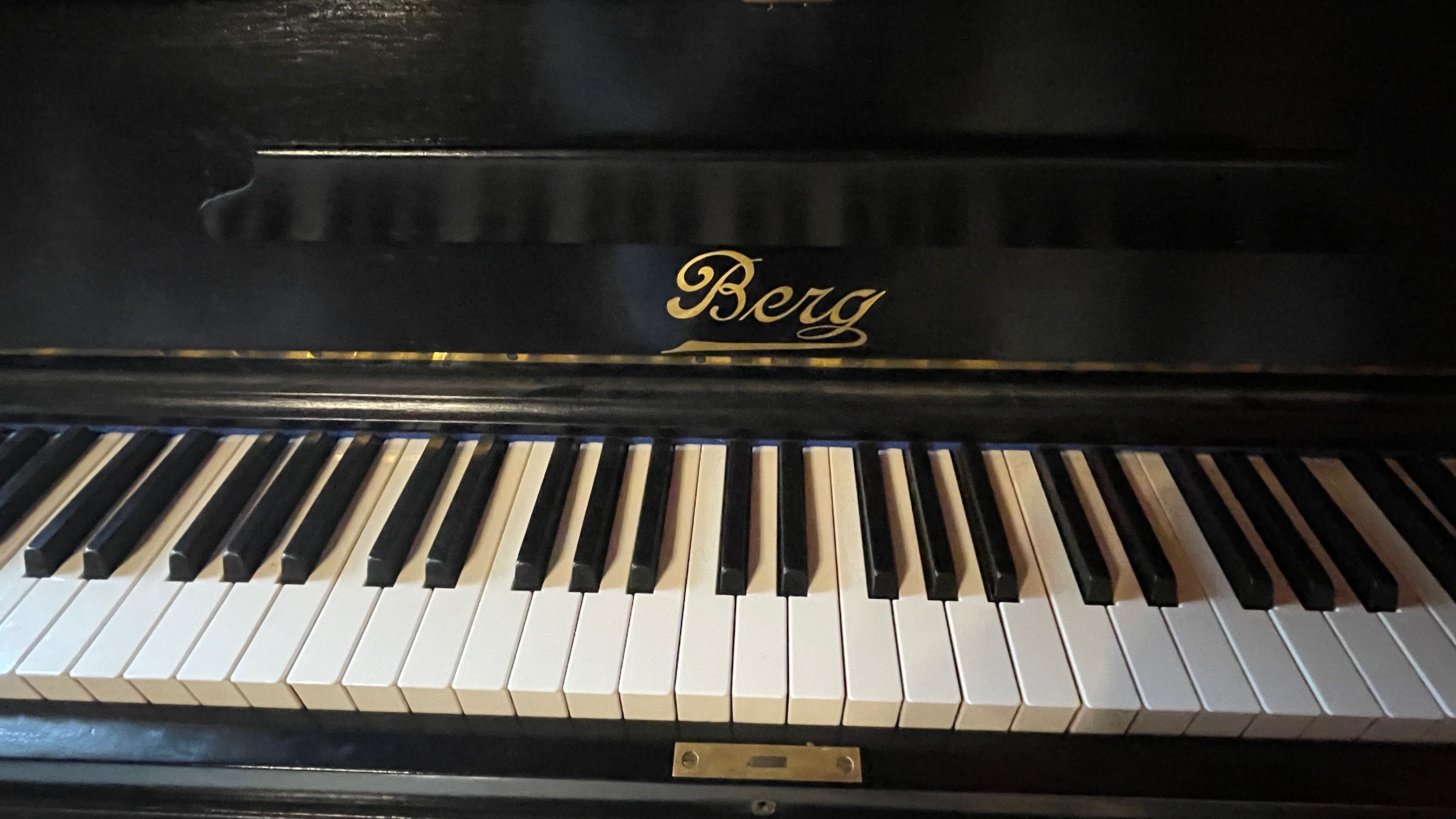 Pianino BERG Berlin z 1905 roku