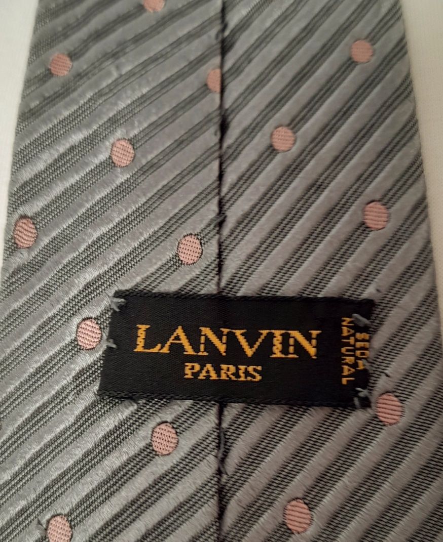 Gravata LANVIN-Paris, Vintage, em seda natural.