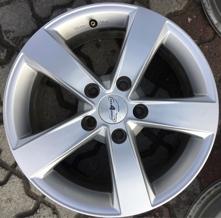 Felgi aluminiowe TOYOTA KIA HYUNDAI MAZDA 5x114,3 ET39 R16!