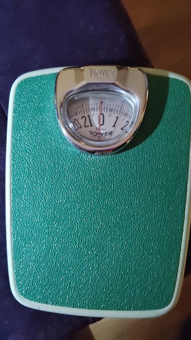 Stara waga łazienkowa Anglia kolekcja