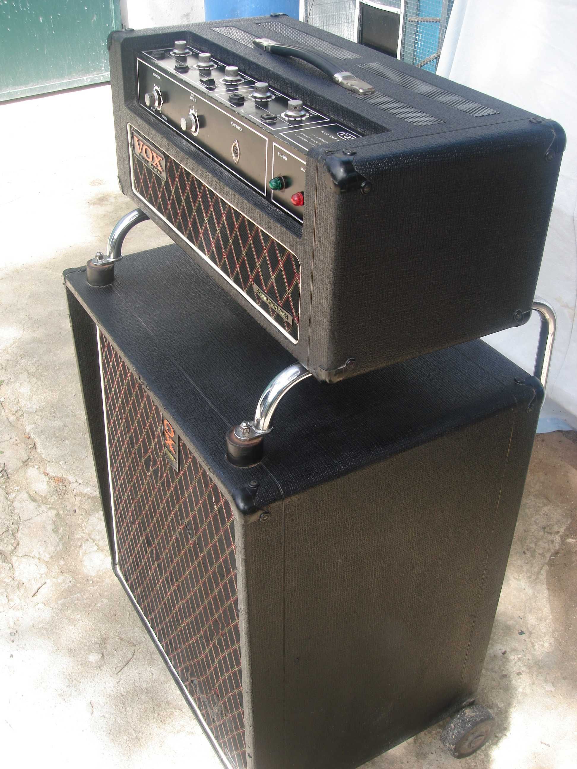 VOX (Foundations) Amplificador de guitarra baixo.