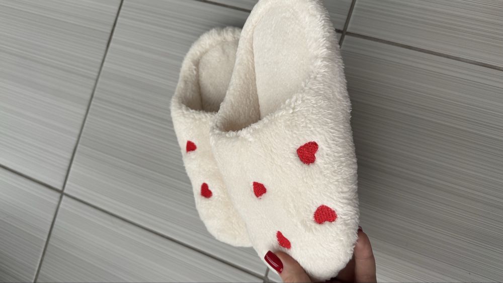 Тапочки, тапки, капці, взуття