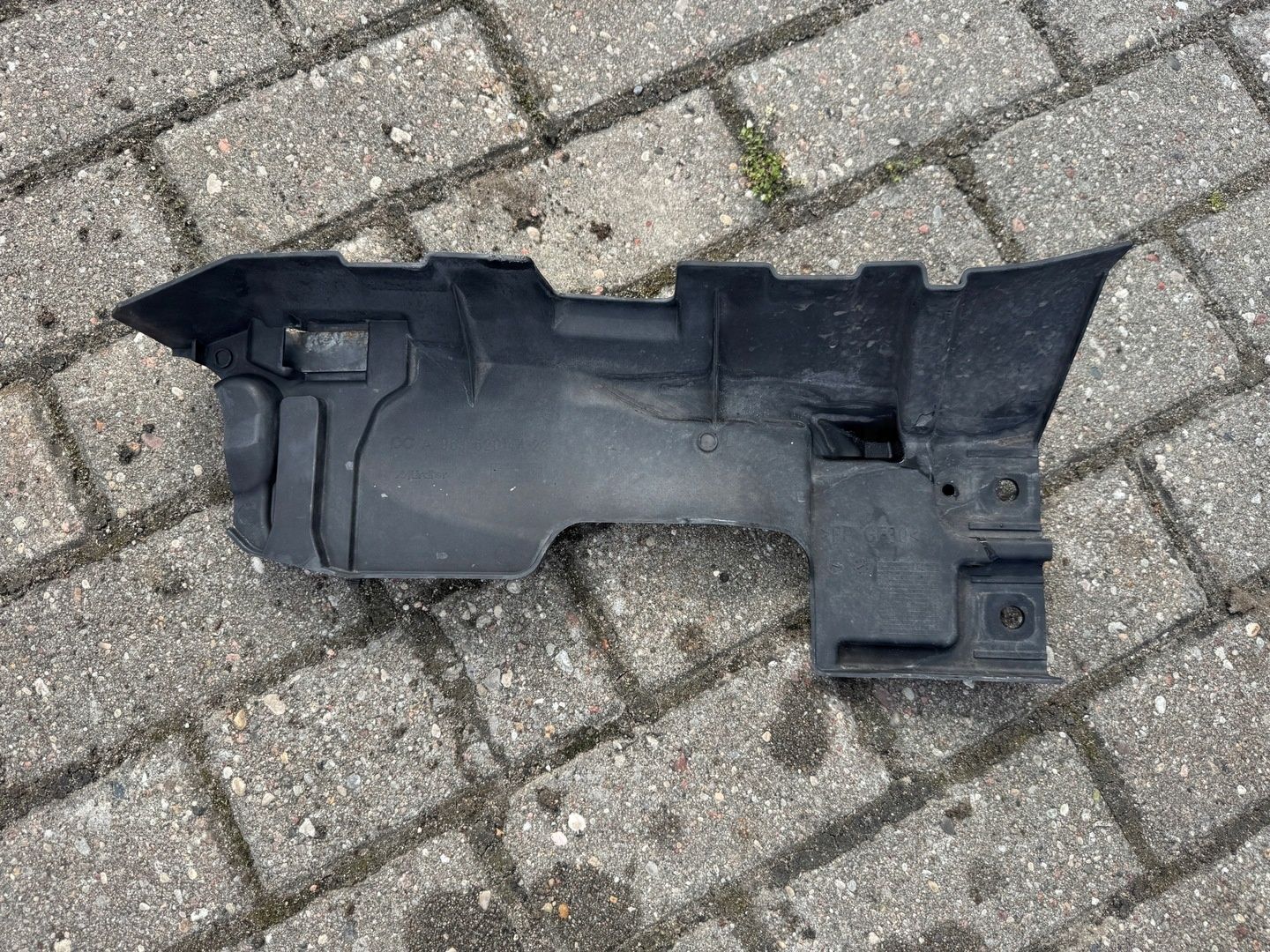 OSŁONA OBUDOWA SILNIKA PRAWA MERCEDES ACTROS MP 4 ANTOS AROCS WĄSKA KABINA