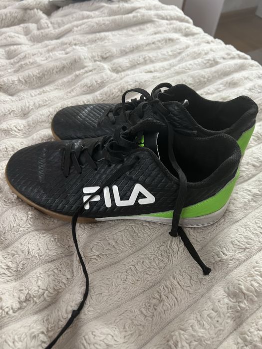 Футзалки 37 розмір