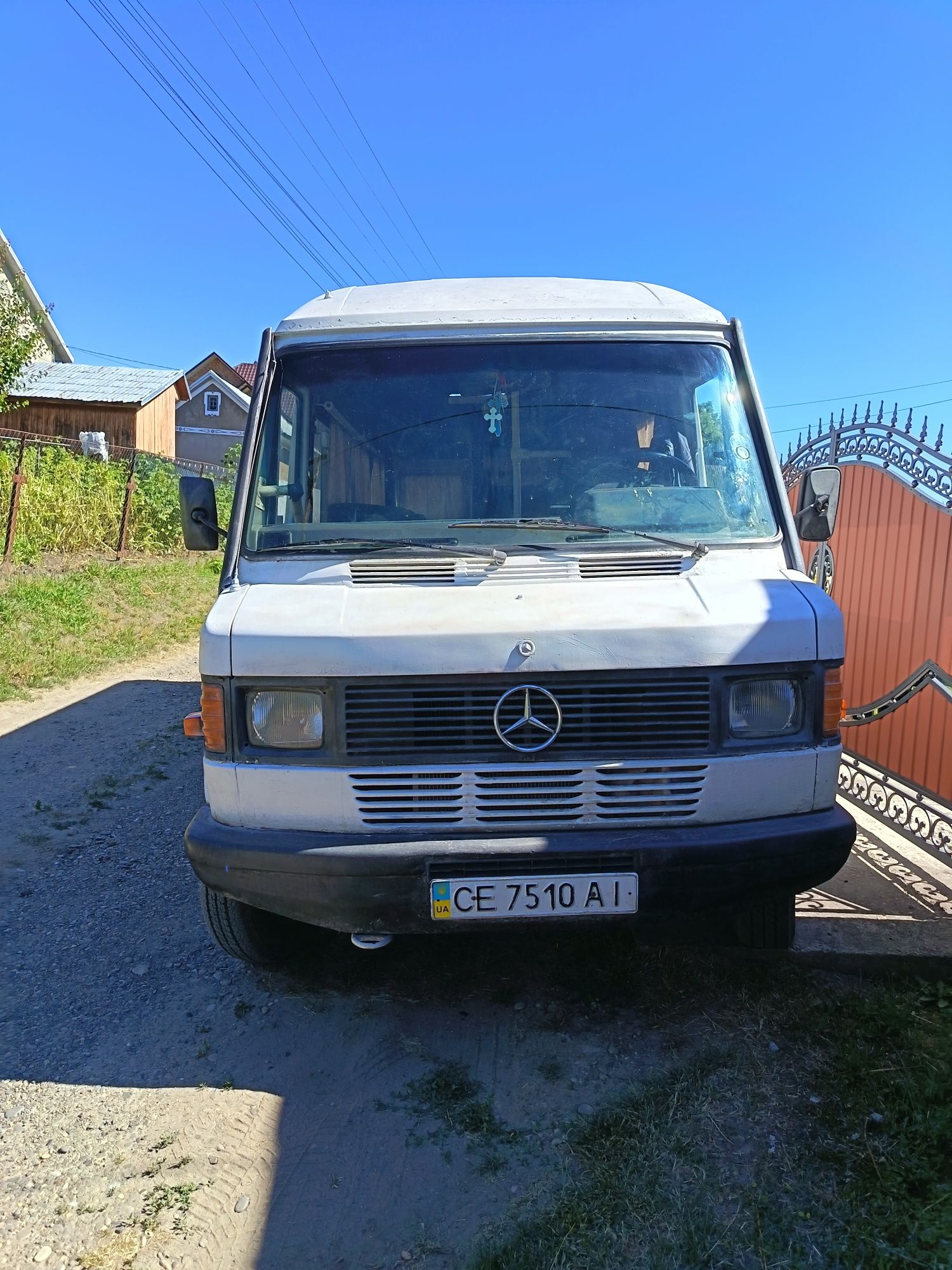 Продам Mercedes 410