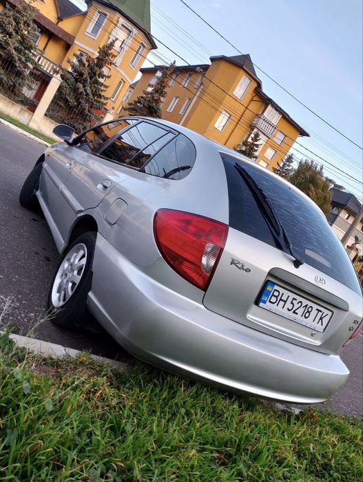 Продам машину на полном ходу Киа Рио