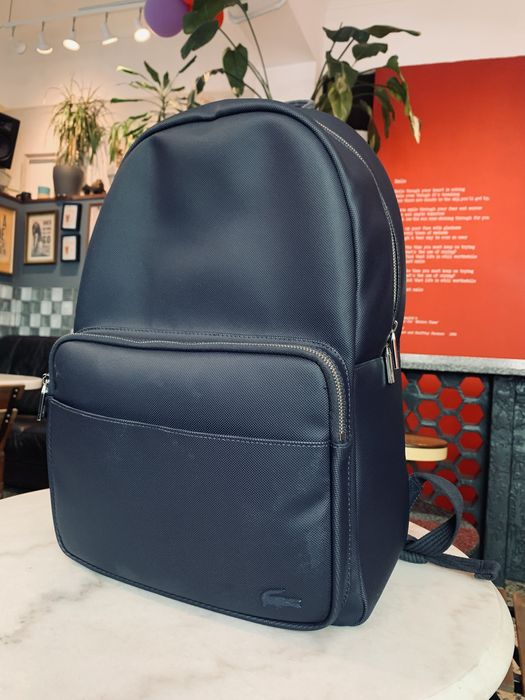 Mochila Lacoste, azul-escuro.