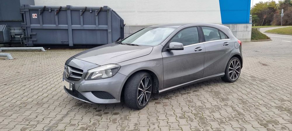 Mercedes A180 manual w bdb stanie