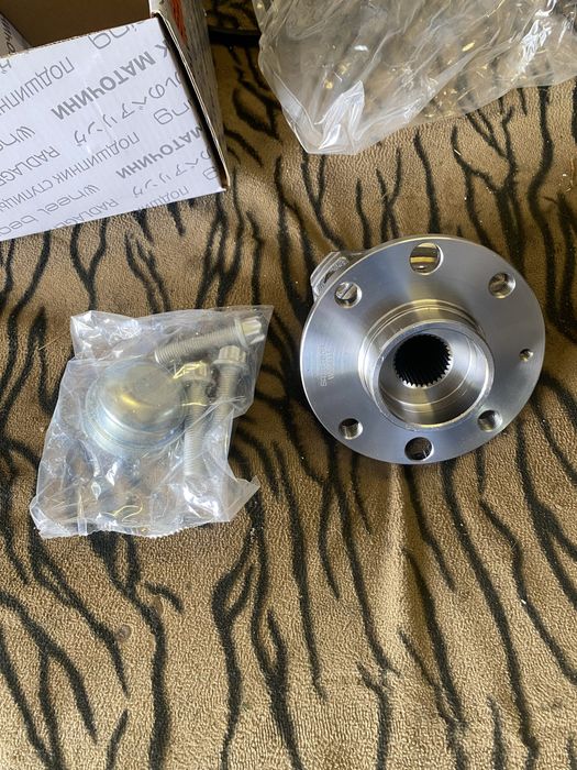 Продам новую ступицу Опель астра G 2000-2003