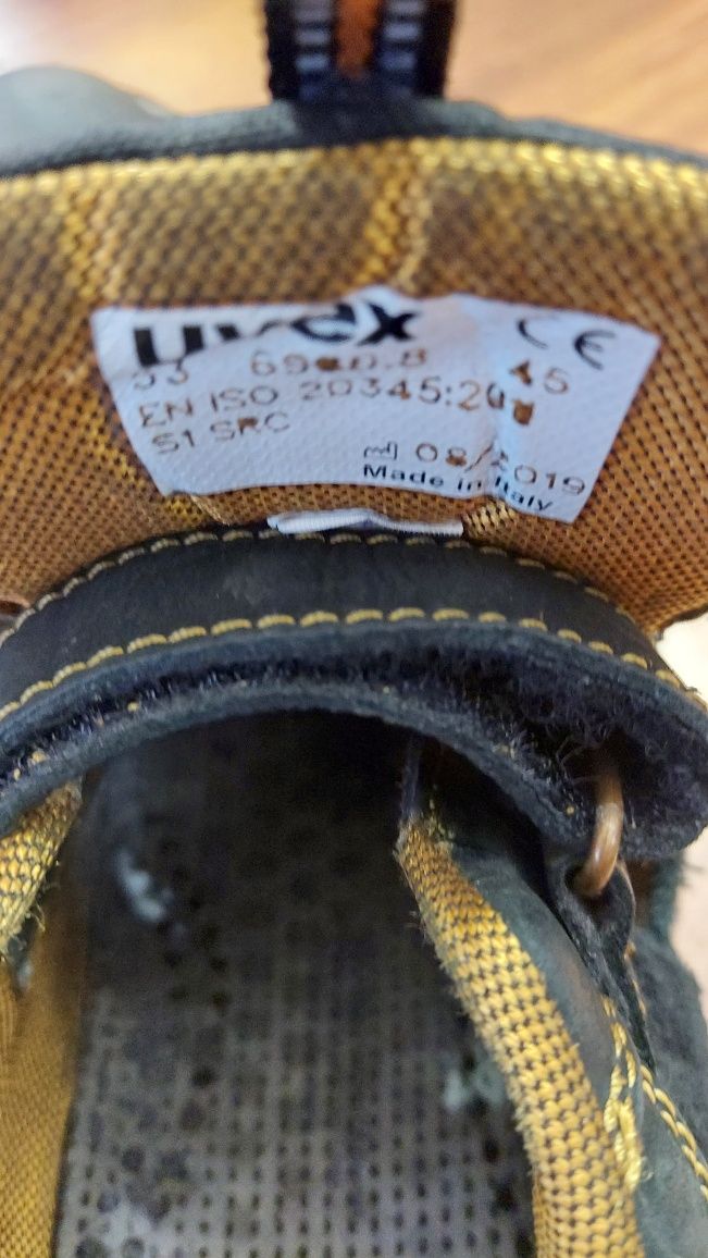 Buty robocze UVEX  rozmiar 45