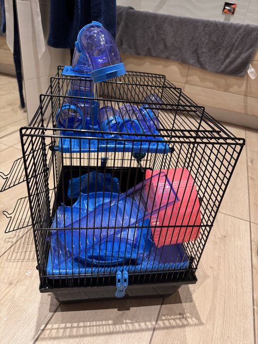 Klatka chomika z wyposażeniem