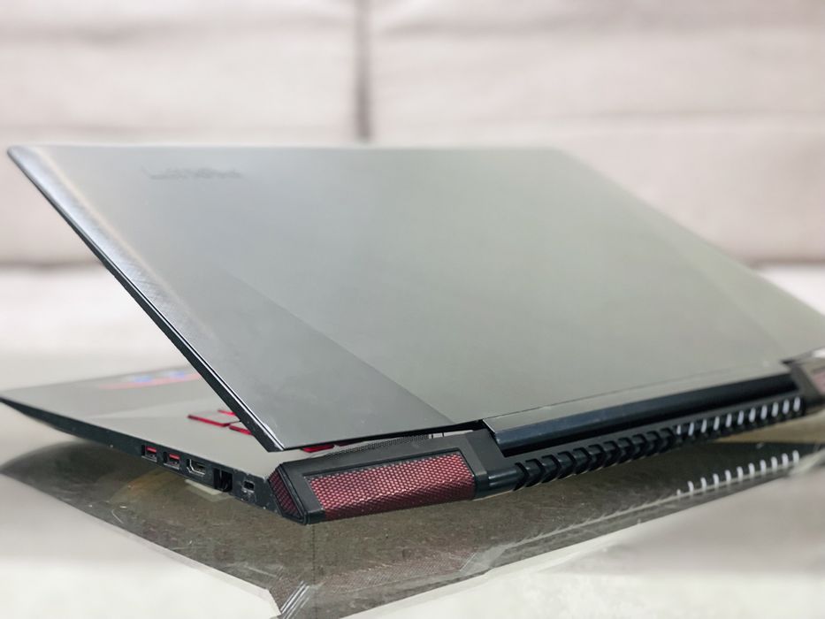 Lenovo 17 Y700/FHD/IPS/ i7-6700HQ/3.5 GHz/16 ГБ/SSD 512/GTX 960M/4ГБ