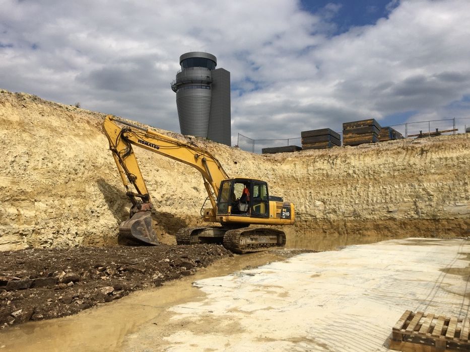 Usługi sprzętowe wynajem koparki gąsienicowej 21 TON usługa koparką