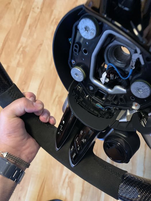 Руль карбон Mercedes AMG E63 GLE63 S63 G63 CLS GT с AMG Drive Unit