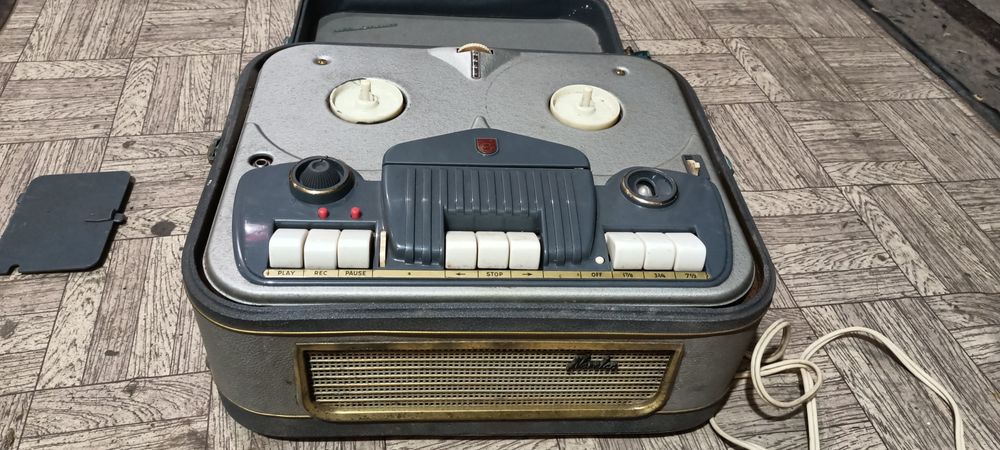 магнитофон бабинный Norelco