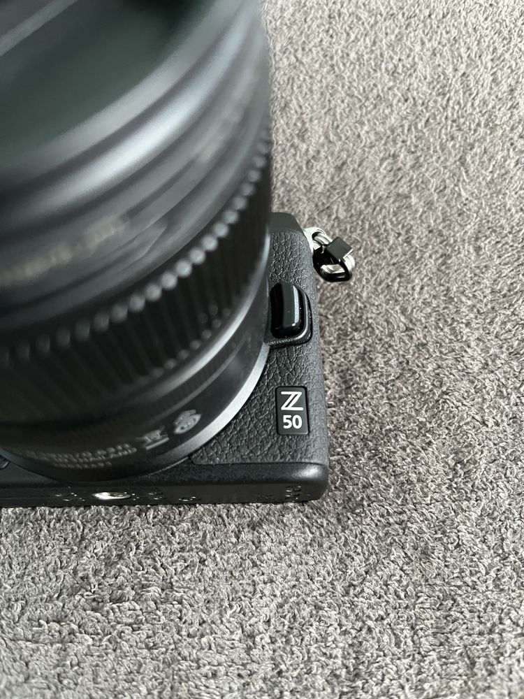 Nikon z50 - nikkor 12-28 stan bardzo dobry plus dodatki