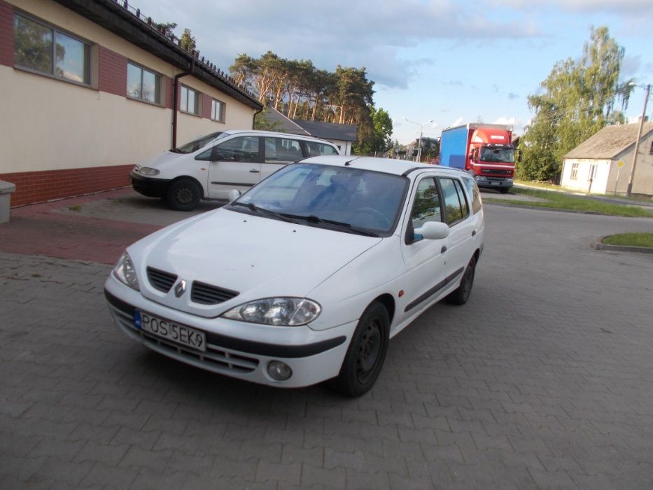 Renault Megane na cześći Kombi Lift Diesel na czesci