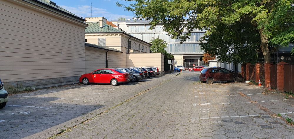 Garaż wolnostojący Wola/Śródmieście