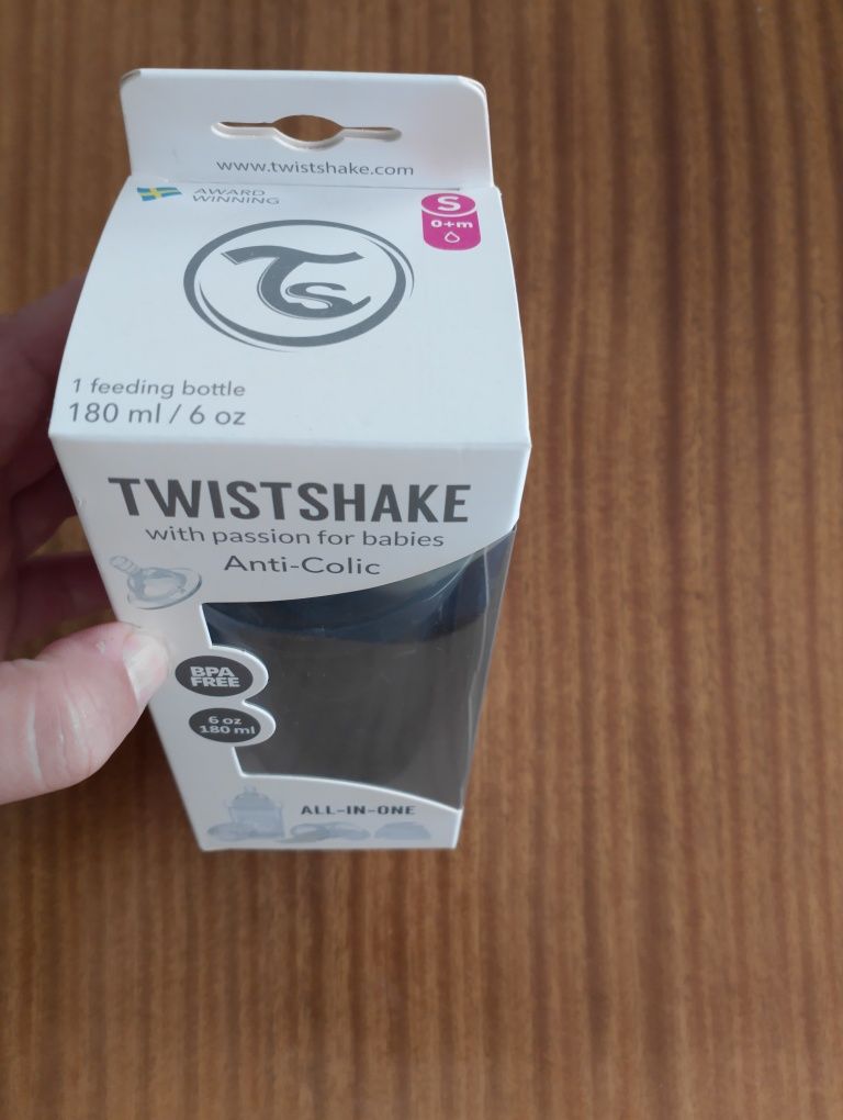 Butelka antykolkowa firmy twistshake 180 ml  rozmiar S 0+m