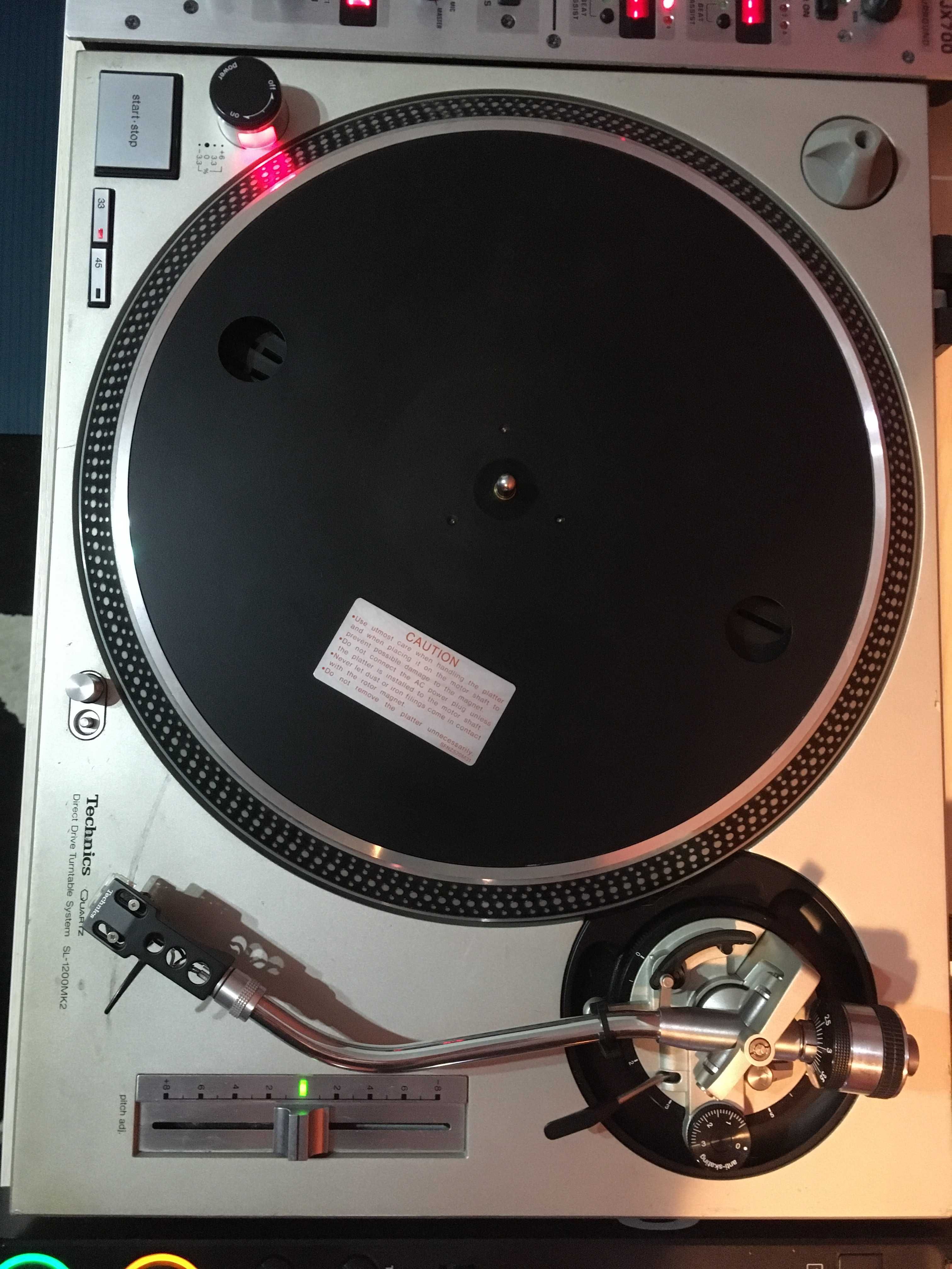 Technics SL-1200 MK2