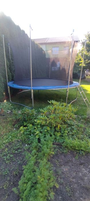 Trampolina ogrodowa
