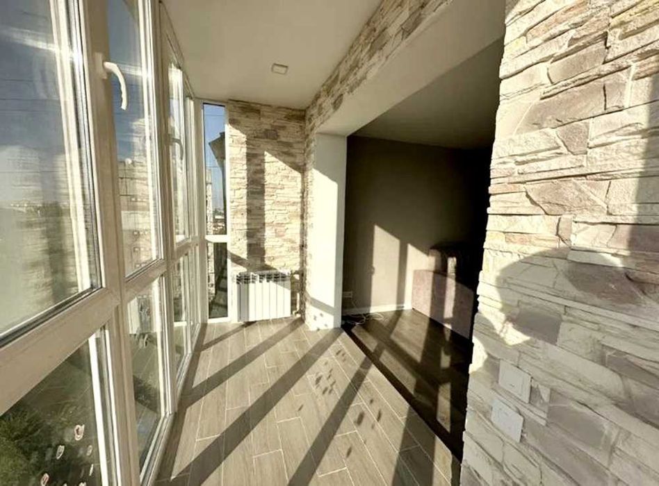 2 к\к еліт класу,після ремонту ніхто не жив пр Миру,можна з собачкою