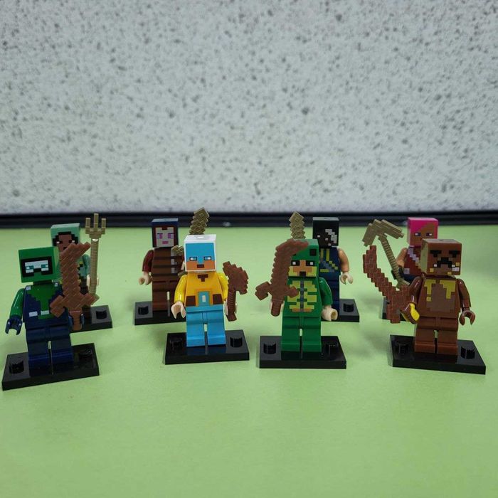 Набір фігурок Майнкрафт 8 шт з підставками Minecraft