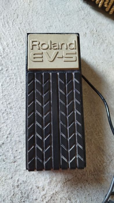 Pedal de expressão Roland