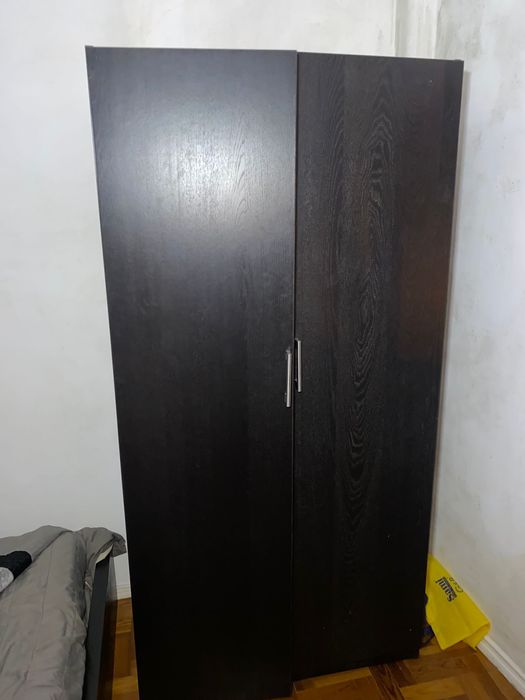 Armário/Roupeiro Preto