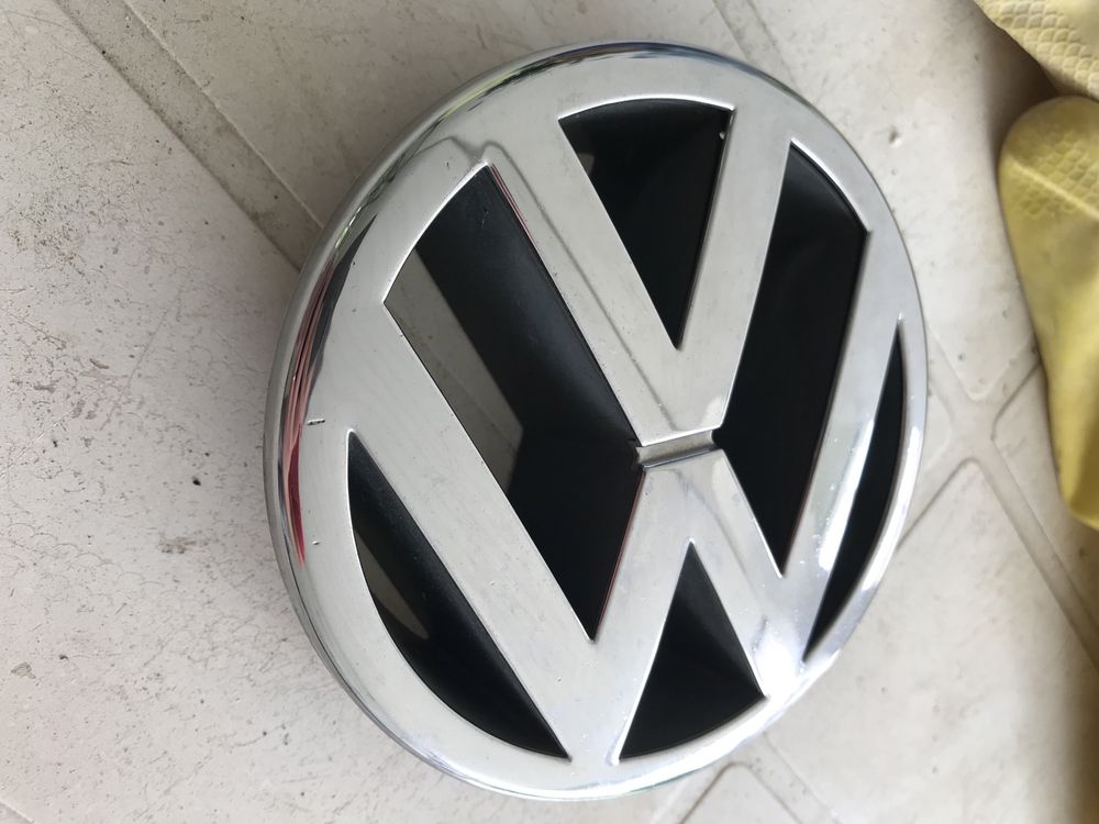 Знак VW (Фольксваген)