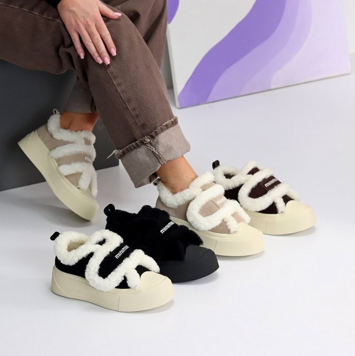 Жіночі шкіряні зимові черевики автоледі в кольорах