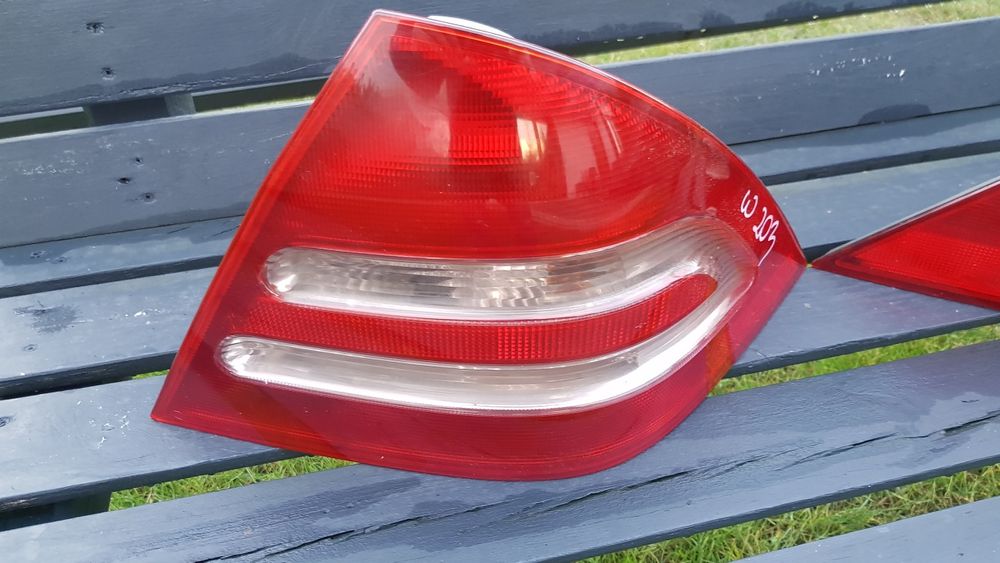 Lampa tylna Mercedes W 203 sedan