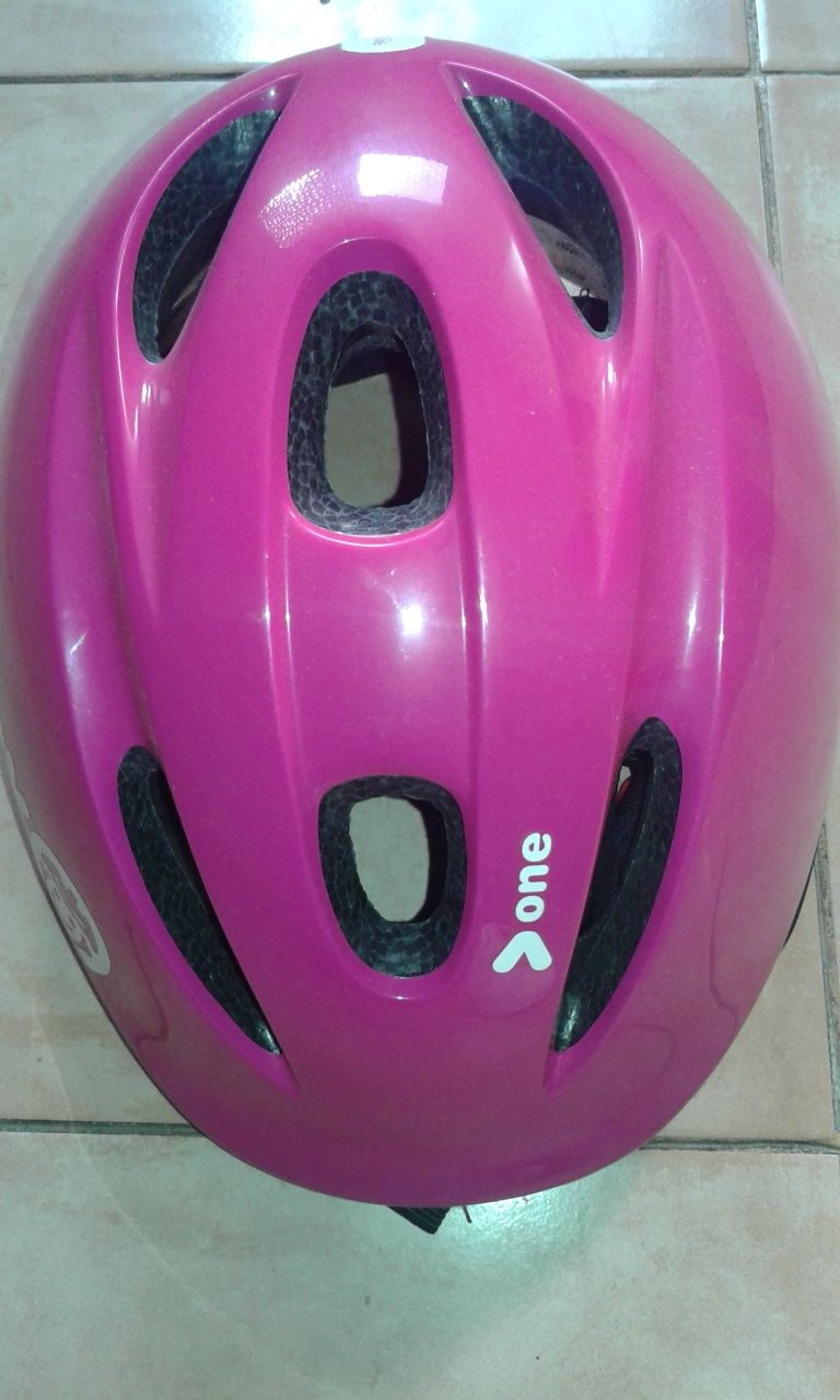 Capacete de bicicleta de crianca