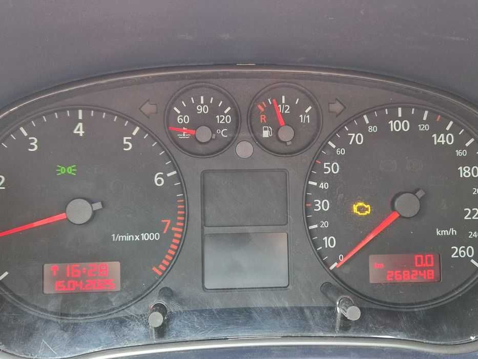 Audi A3 8L 1.6 benzyna